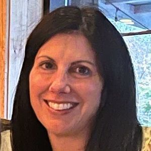 Meet your Posher, Toni